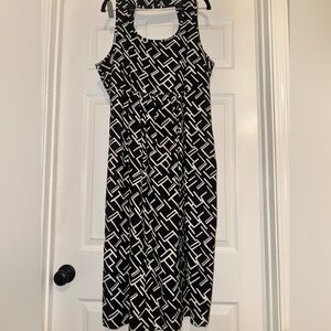 Nina Leonard Sleeveless Black and White Dress EUC